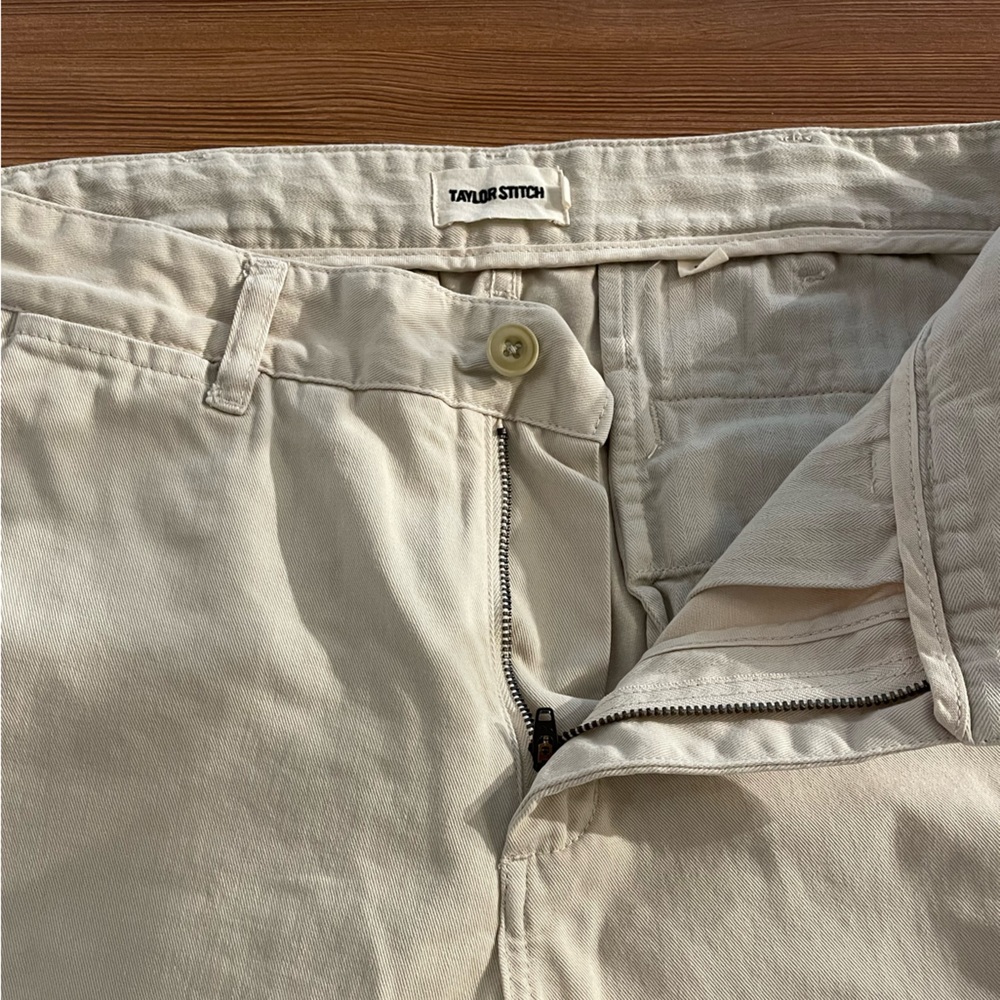 Taylor Stitch - The Slim Foundation Pant in Organic Stone 31x31